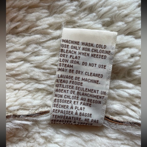 Tsunami Vest - Picture 4 of 4